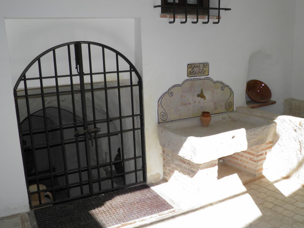 Apartamentos La Columna Chinchón Екстериор снимка